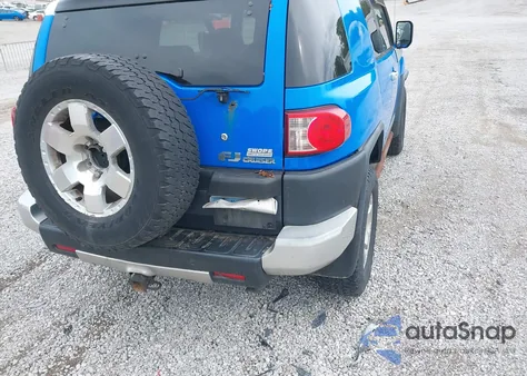 2007 Toyota Fj Cruiser from USA, damaged, VIN JTEBU11F370010128